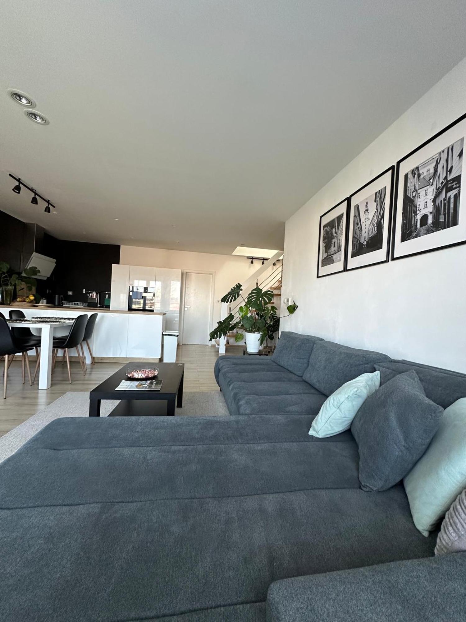דירות ברטיסלאבה Urban Zenhouse No.2 - Breakfast Included מראה חיצוני תמונה